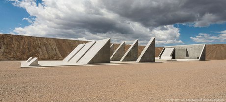 Complex One and the concrete forms of City