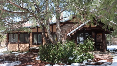 The house on Bathtub Row